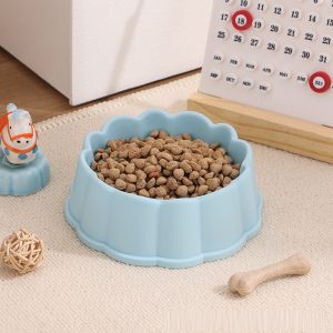 Petal-Shaped Anti-Tip Pet Bowl – Blue
